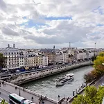 Guestready - Luxury Apartment On The Ile De La Cit